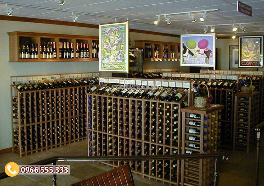 Mẫu thiết kế cửa hàng rượu vang từ gỗ sồi CHR06