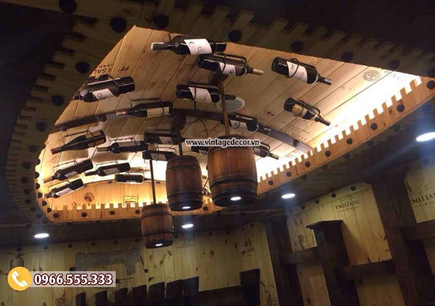 Mẫu nhà hàng hầm rượu trang trí gỗ thông nhập khẩu BR45