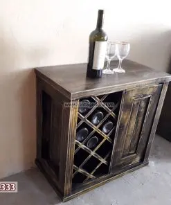 Tủ rượu TRM05 nhìn chéo – nan chéo sẫm màu lộ vân vàng