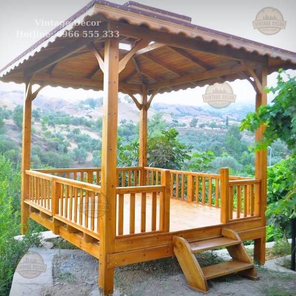 Nhà chòi gỗ sân vườn làm từ gỗ thông