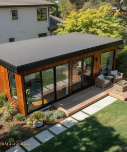 Tổng thể kiến trúc nhà gỗ S19 mái bằng kết hợp cảnh quan sân vườn xanh mát