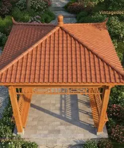 Chòi gỗ T3 – nhìn từ trên, mái bốn dốc ngói đỏ có núm, bệ lát đá