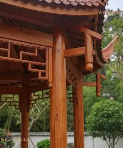 Chòi gỗ T4 – cận cảnh diềm song chữ triện, đầu xà chìa và quả gỗ tiện