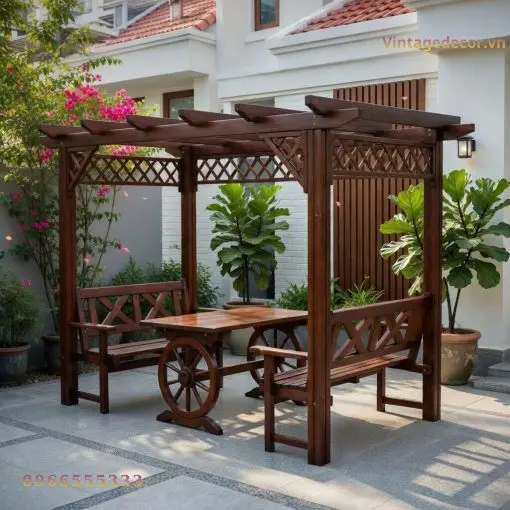 Bộ P1 trong sân nhà tường trắng, vách nan một bên