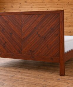 Giường Gỗ Thông GN13 - Đầu Giường Ván Ghép Xương Cá, Gỗ Thông