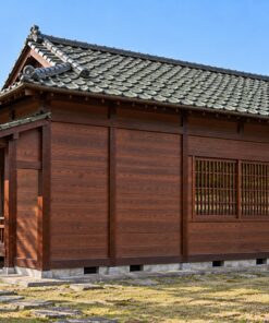 Nhà Gỗ Nhật Bản J77 - Một Tầng Hiên Sâu Cửa Lam Gỗ, Gỗ Thông