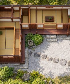 Nhà Gỗ Nhật Bản J93 - Mặt Bằng Chữ L Ôm Sân Trong, Gỗ Thông