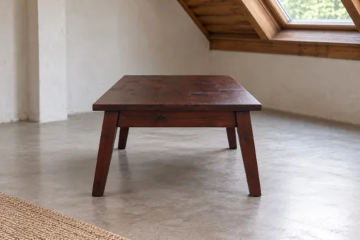 Bàn Trà Gỗ Thông NT65 - Chân Vát Chéo Xòe Ra Bốn Góc, Gỗ Thông Màu Nâu Cánh Gián