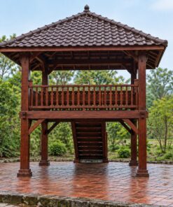 Chòi Gỗ Sân Vườn T104 - Sàn Cao Trên Cột Thang Gỗ Lên, Gỗ Thông Màu Nâu Đỏ