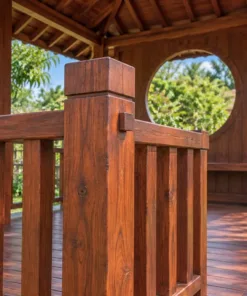 Chòi Gỗ Sân Vườn T139 - Cửa Sổ Tròn Trên Vách Lưng, Gỗ Thông Màu Nâu Đỏ