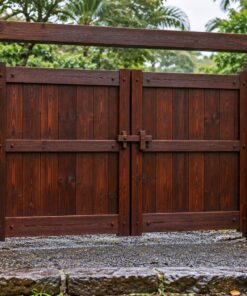 Cổng Gỗ Sân Vườn C59 - Xà Ngang Thẳng Nối Hai Trụ Trên Đầu, Gỗ Thông Màu Nâu Cánh Gián