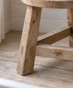 Ghế Đôn Gỗ Thông NT53 - Tròn Ba Chân Mặt Ván Ghép, Gỗ Thông Màu Vintage