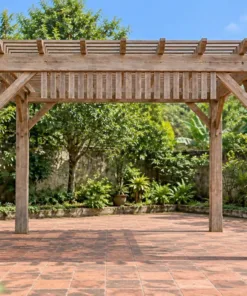 Giàn Hoa Pergola P60 - Lam Đứng Treo Dưới Dầm Thành Rèm Cố Định, Gỗ Thông Màu Vintage