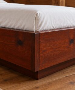 Giường Gỗ Thông GN30 - Đế Lùi Vào Trong Trông Như Nổi, Gỗ Thông Màu Nâu Đỏ
