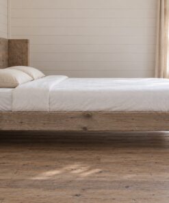 Giường Gỗ Thông GN32 - Đầu Giường Có Hai Cánh Chắn Gập Về Trước, Gỗ Thông Màu Vintage