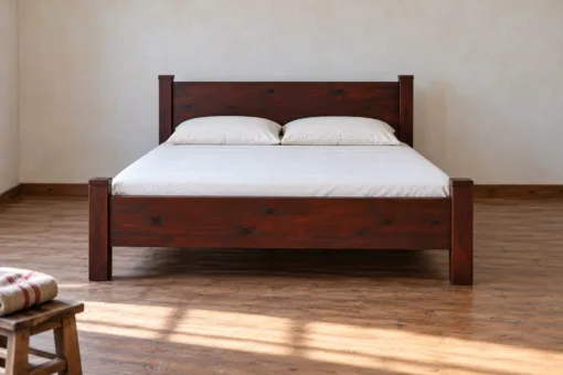 Giường Gỗ Thông GN36 - Bốn Trụ Thấp Mũ Vuông Bốn Góc, Gỗ Thông Màu Nâu Cánh Gián