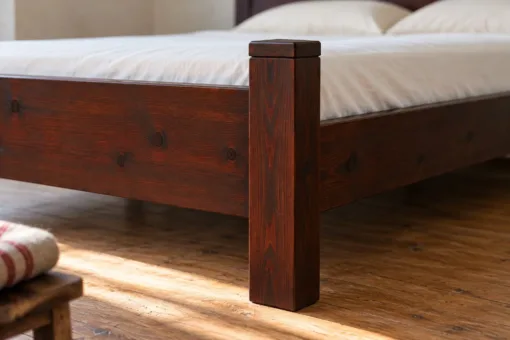 Giường Gỗ Thông GN36 - Bốn Trụ Thấp Mũ Vuông Bốn Góc, Gỗ Thông Màu Nâu Cánh Gián