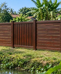 Hàng Rào Gỗ Sân Vườn HR30 - Panel Đổi Hướng Ván Mỗi Nhịp, Gỗ Thông Màu Nâu Cánh Gián