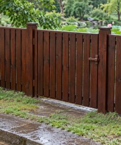 Hàng Rào Gỗ Sân Vườn HR34 - Có Cửa Ngách Liền Một Nhịp, Gỗ Thông Màu Nâu Cánh Gián