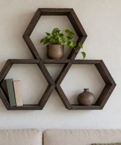 Kệ Treo Tường Gỗ Thông NT24 - Ba Ô Lục Giác Tổ Ong, Gỗ Thông Màu Gỗ Cháy