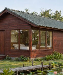 Nhà Gỗ Bungalow B37 - Cửa Sổ Góc Hai Mặt Liền Nhau, Gỗ Thông Màu Nâu Đỏ