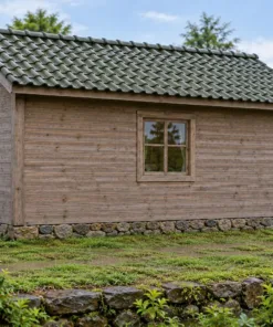 Nhà Gỗ Bungalow B49 - Bậc Gỗ Giữa Hai Bồn Hoa Gỗ Trước Cửa, Gỗ Thông Màu Vintage