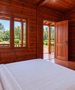 Nhà Gỗ Homestay S72 - Dãy Ba Phòng Liền Chung Hiên Dài, Gỗ Thông