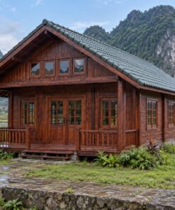 Nhà Gỗ Homestay S79 - Phòng Chung Lớn Gác Ngủ Tập Thể, Gỗ Thông Màu Nâu Đỏ
