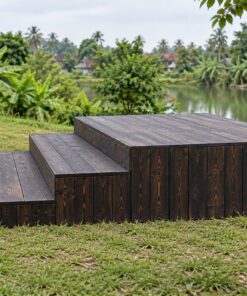 Sàn Gỗ Ngoài Trời SG8 - Bậc Gỗ Rộng Ngồi Được Xuống Bãi Cỏ, Gỗ Thông Màu Gỗ Cháy
