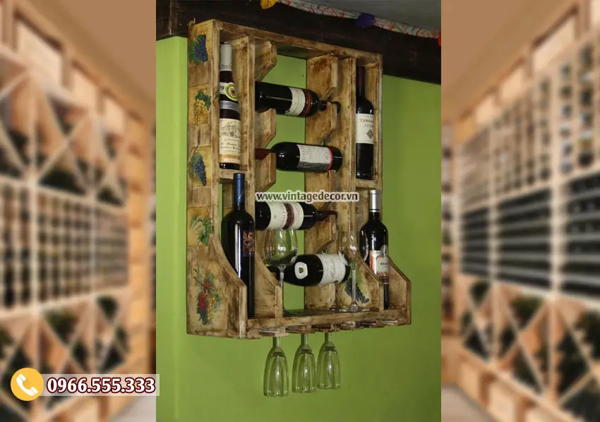 Mẫu kệ rượu treo tường đẹp TBR180