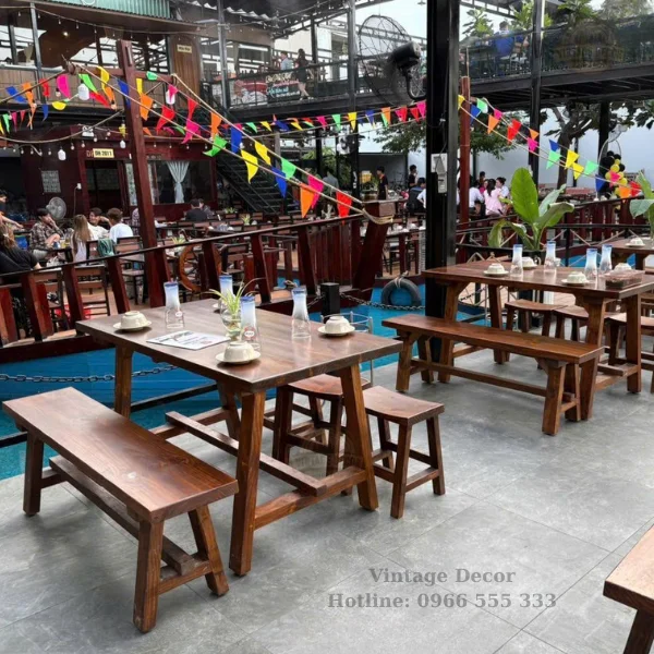 Bàn gỗ thông - ghế băng dài 3